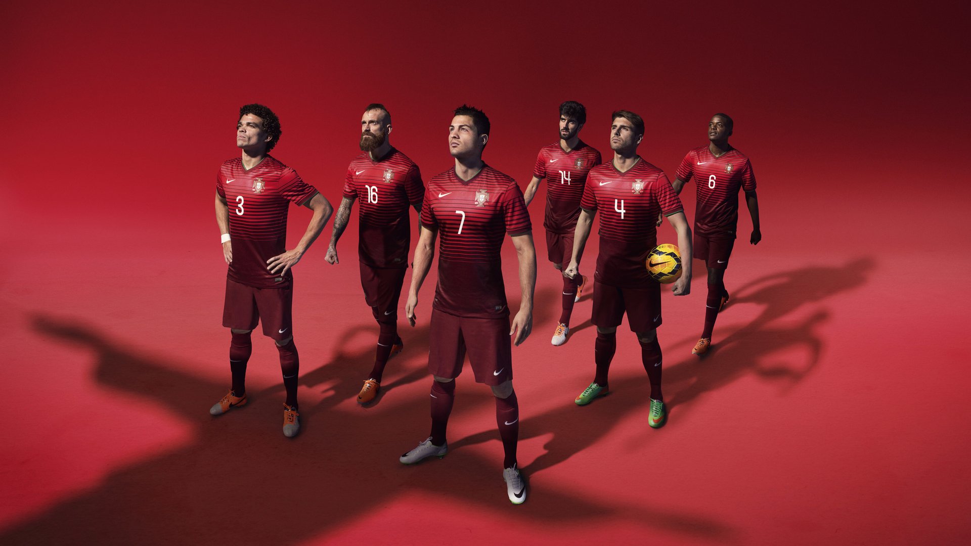 克罗地亚手球队在巴黎奥运会上展现出强大的团队协作能力，克罗地亚 队